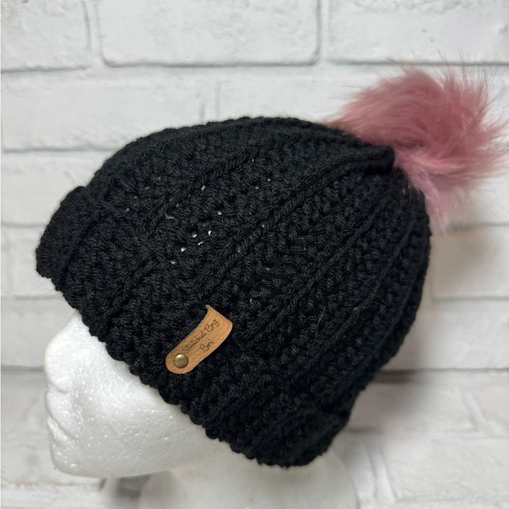 ❗️SOLD❗️Pom Pom Beanie bundle - Picture 3 of 3